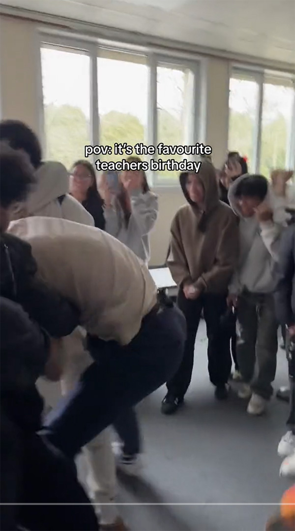 ห้ามเด็กทะเลาะกัน สุดท้ายเจอเซอร์ไพรส์ ห้ามเด็กทะเลาะกัน สุดท้ายเจอเซอร์ไพรส์