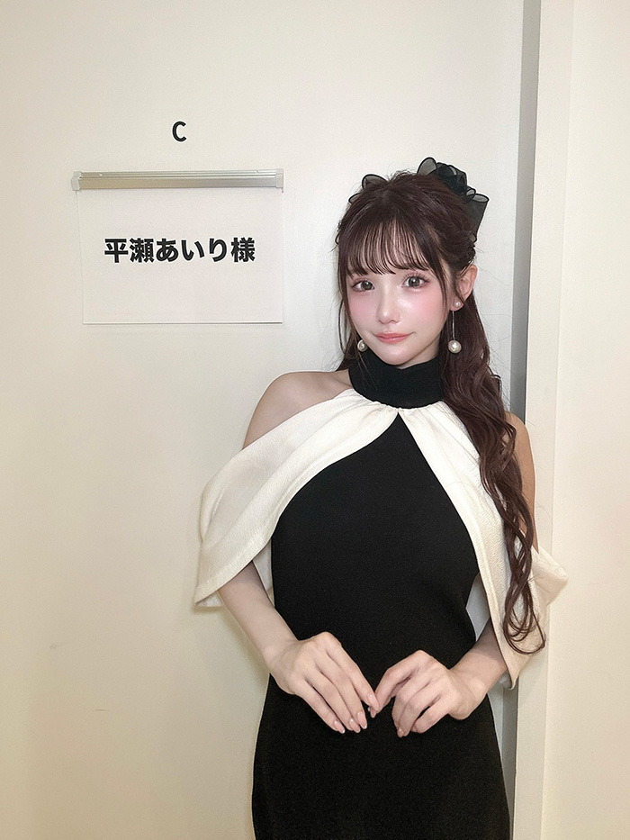 สาวเปิดภาพเทียบ ก่อนจะเป็นนางฟ้า สาวเปิดภาพเทียบ ก่อนจะเป็นนางฟ้า