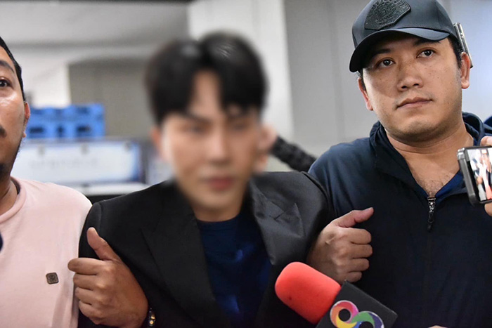 ตร ออกหมายจับ 18 ราย บอสดิไอคอนกรุ๊ป ตร ออกหมายจับ 18 ราย บอสดิไอคอนกรุ๊ป