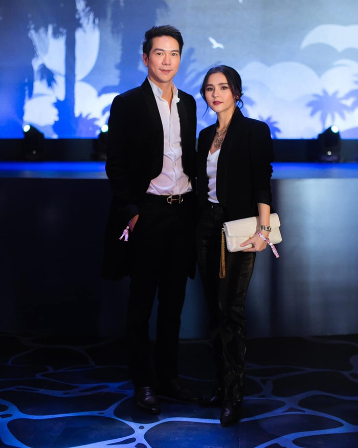 แอมป์ พิธาน แอมป์ พิธาน