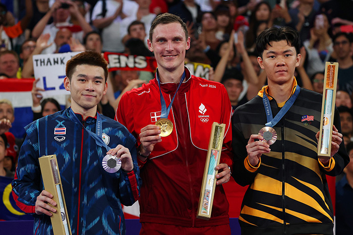 วิคเตอร์ อเซลเซ่น วิคเตอร์ อเซลเซ่น