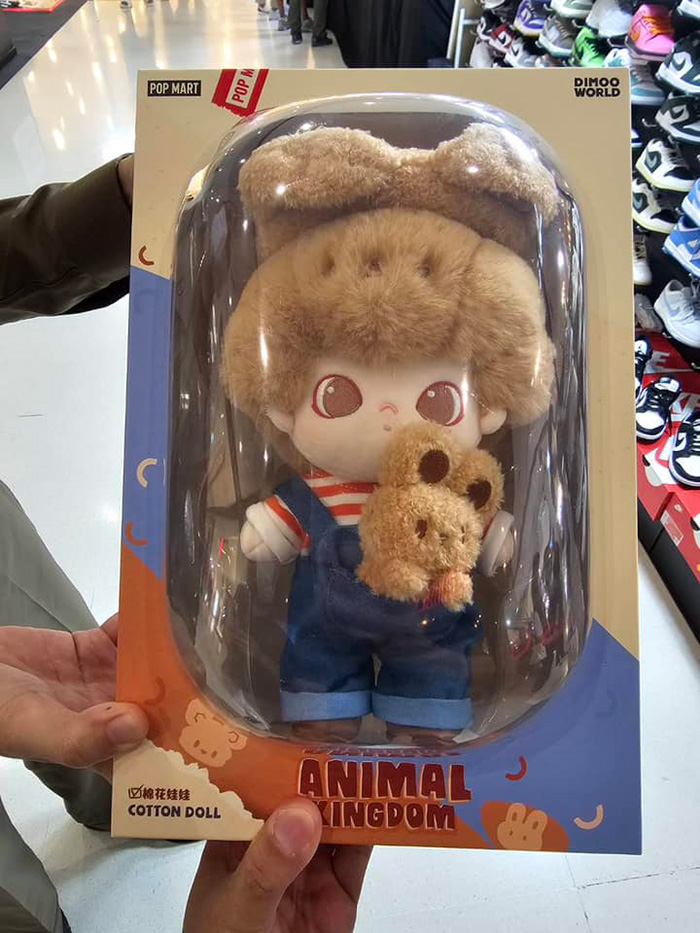 ตำรวจเข้ายึด ตุ๊กตาลาบูบู้ Art toy ตำรวจเข้ายึด ตุ๊กตาลาบูบู้ Art toy