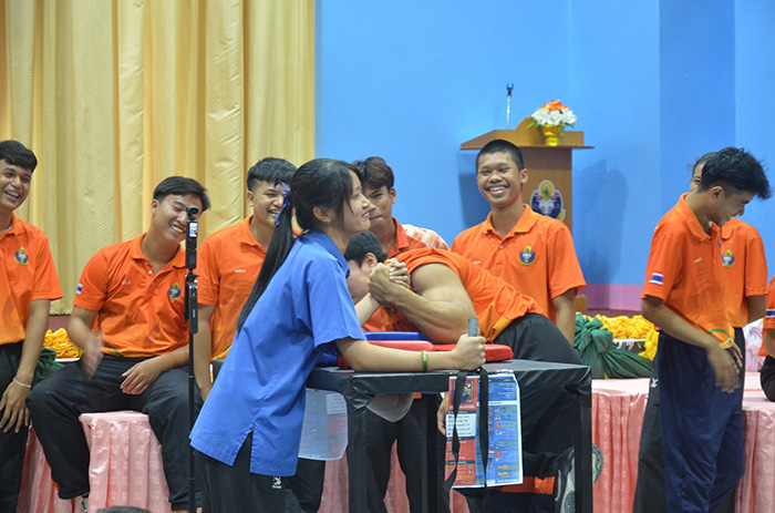 ไวรัลงัดข้อชายกล้ามใหญ่แต่แพ้ผู้หญิง ไวรัลงัดข้อชายกล้ามใหญ่แต่แพ้ผู้หญิง