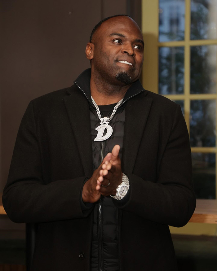 จากเด็กในชุมชนขี้ยา ชะตาพลิกผันกลายเป็น CEO จากเด็กในชุมชนขี้ยา ชะตาพลิกผันกลายเป็น CEO