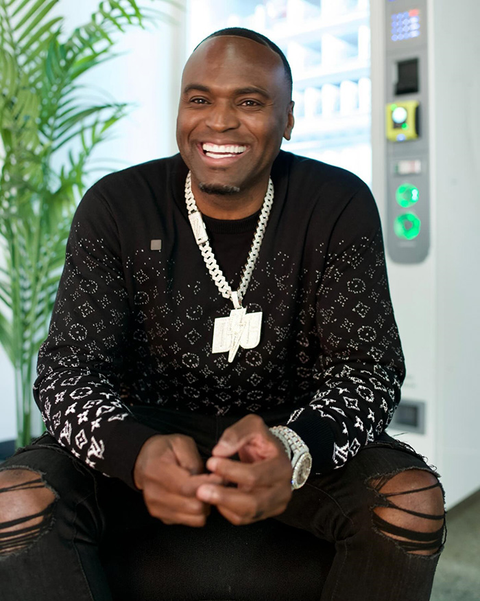 จากเด็กในชุมชนขี้ยา ชะตาพลิกผันกลายเป็น CEO จากเด็กในชุมชนขี้ยา ชะตาพลิกผันกลายเป็น CEO