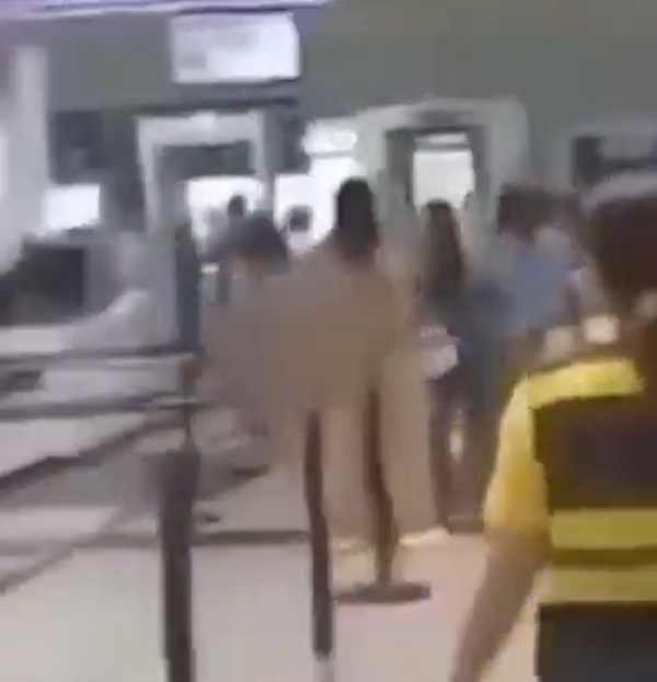 สาวแก้ผ้า สาวแก้ผ้า