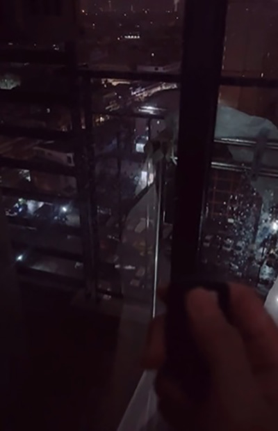 กดรีโมตรถยนต์ที่หัว กดรีโมตรถยนต์ที่หัว