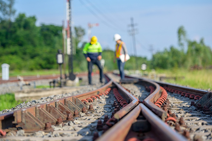 รถไฟชนคนบนทางรถไฟยกระดับ รถไฟชนคนบนทางรถไฟยกระดับ