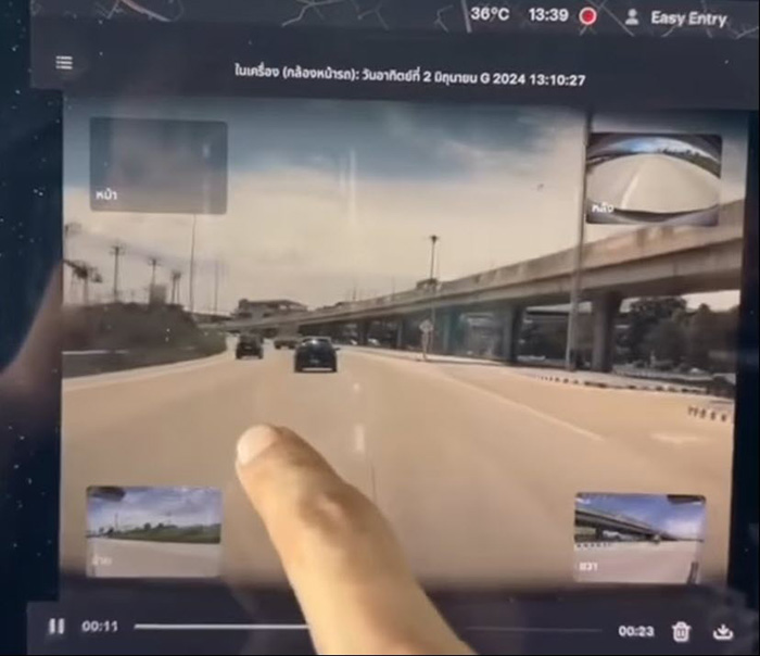 ขับ Tesla เจอมอเตอร์ไซค์ตัดหน้า หักหลบชนเสาพังยับ ขับ Tesla เจอมอเตอร์ไซค์ตัดหน้า หักหลบชนเสาพังยับ