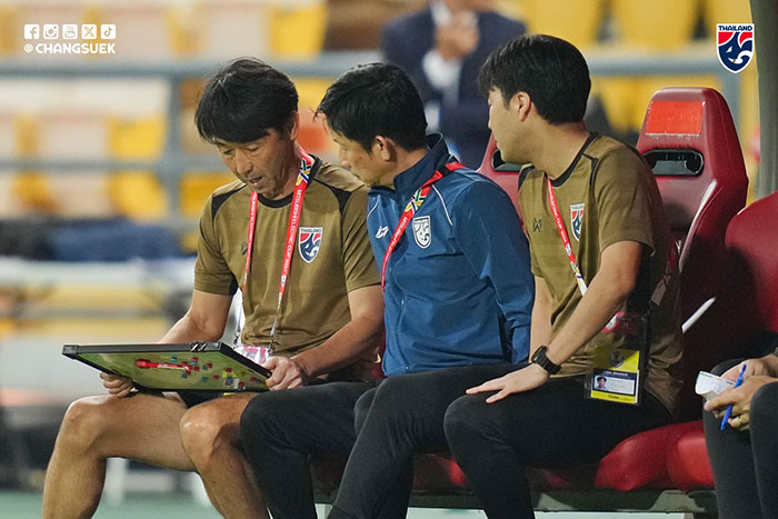 สรุปดราม่าไล่เรียงทุกประเด็น อิชิอิโกรธมาดามแป้งกลางสนาม สรุปดราม่าไล่เรียงทุกประเด็น อิชิอิโกรธมาดามแป้งกลางสนาม