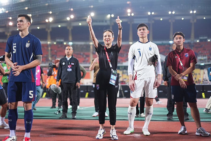 สรุปดราม่าไล่เรียงทุกประเด็น อิชิอิโกรธมาดามแป้งกลางสนาม สรุปดราม่าไล่เรียงทุกประเด็น อิชิอิโกรธมาดามแป้งกลางสนาม