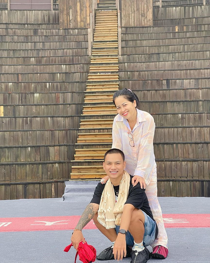 น้องเวฟ รักต่างวัย น้องเวฟ รักต่างวัย