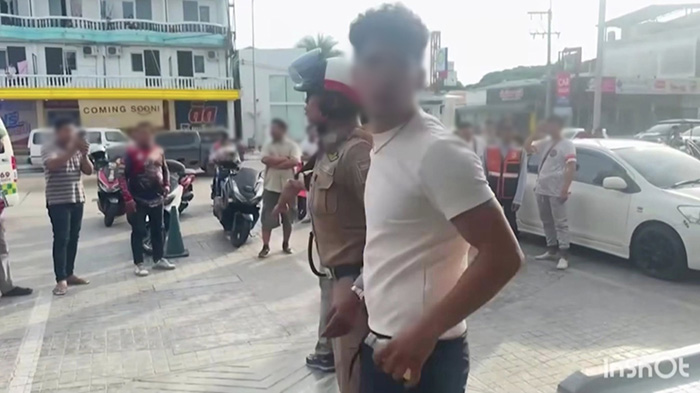 ฝรั่งเมา ปาขยะ ทำร้ายไรเดอร์ ฝรั่งเมา ปาขยะ ทำร้ายไรเดอร์