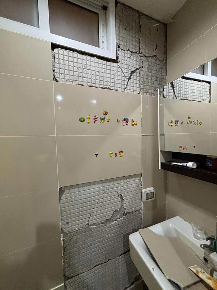 ลูกบ้านโอด เคลมแผ่นดินไหวกว่า 3 เดือน ลูกบ้านโอด เคลมแผ่นดินไหวกว่า 3 เดือน