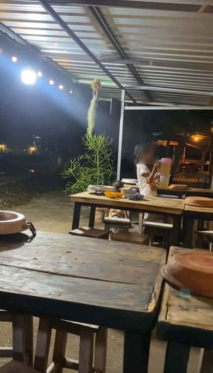 เจ้าของร้านนอยด์ คนจองโต๊ะแล้วเท เจ้าของร้านนอยด์ คนจองโต๊ะแล้วเท