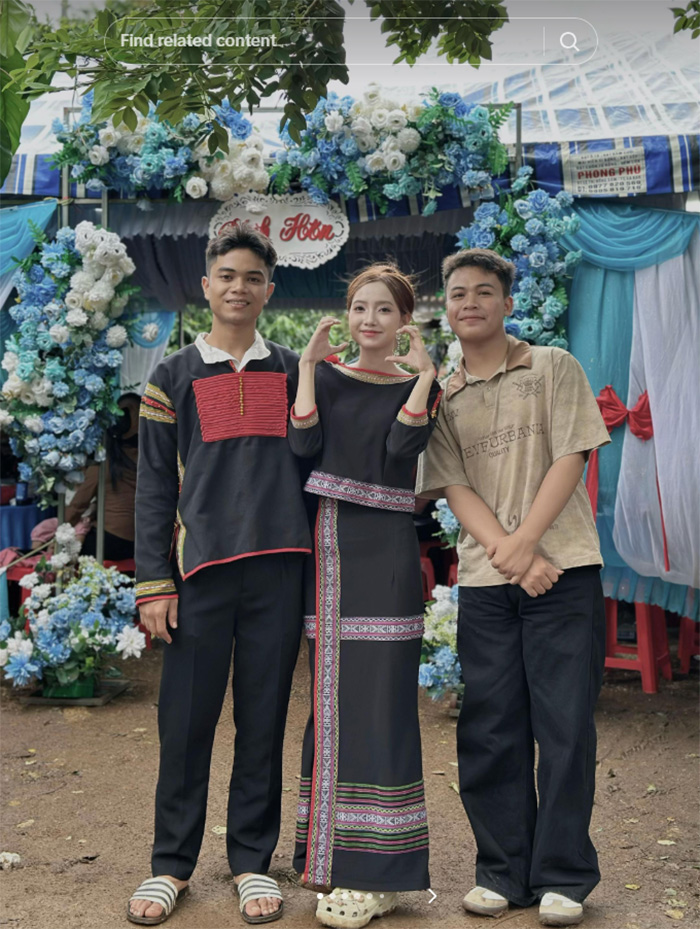 คู่รักชนเผ่าจัดพิธีหมั้น เจ้าสาวสวยจนตะลึง คู่รักชนเผ่าจัดพิธีหมั้น เจ้าสาวสวยจนตะลึง