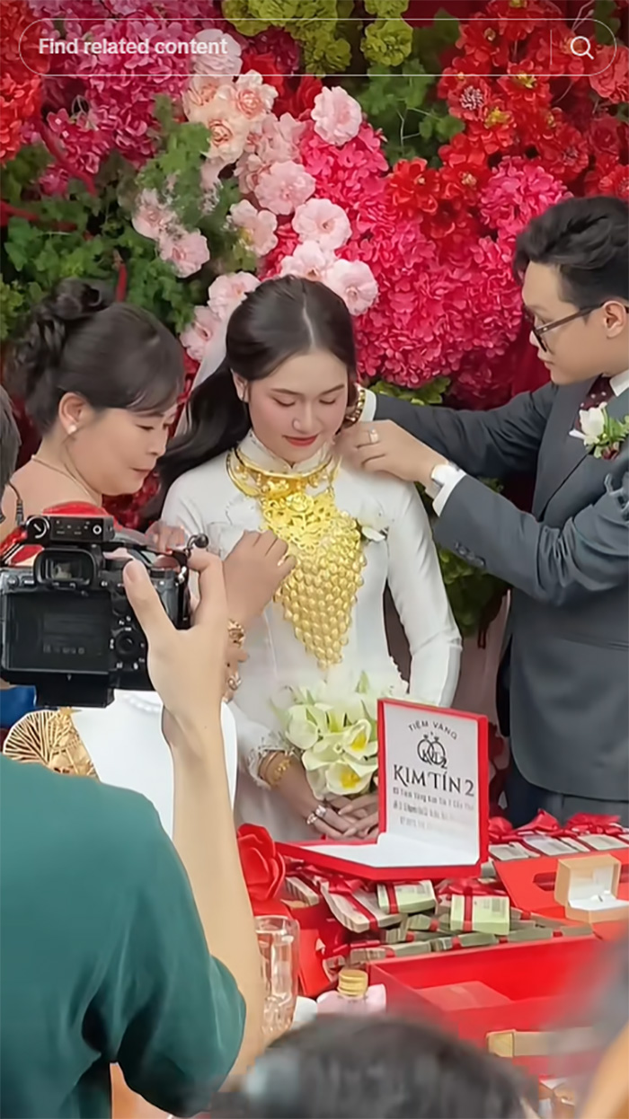 คู่รักจัดวิวาห์ สินสอด 68 ล้าน คู่รักจัดวิวาห์ สินสอด 68 ล้าน