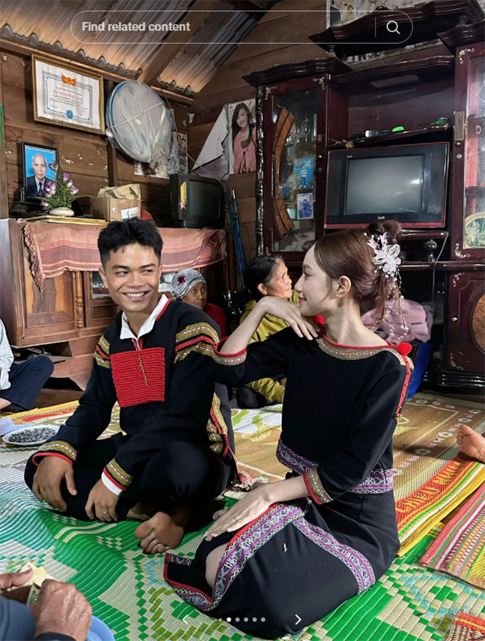 คู่รักชนเผ่าจัดพิธีหมั้น เจ้าสาวสวยจนตะลึง คู่รักชนเผ่าจัดพิธีหมั้น เจ้าสาวสวยจนตะลึง