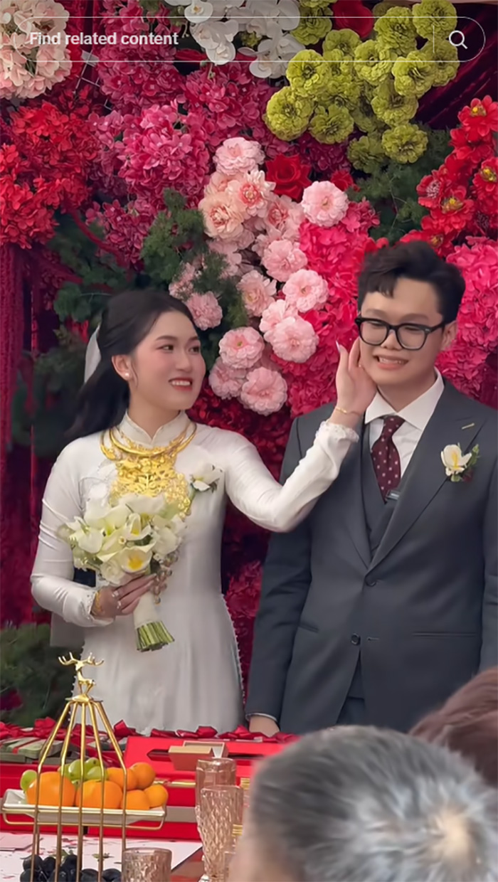 คู่รักจัดวิวาห์ สินสอด 68 ล้าน คู่รักจัดวิวาห์ สินสอด 68 ล้าน