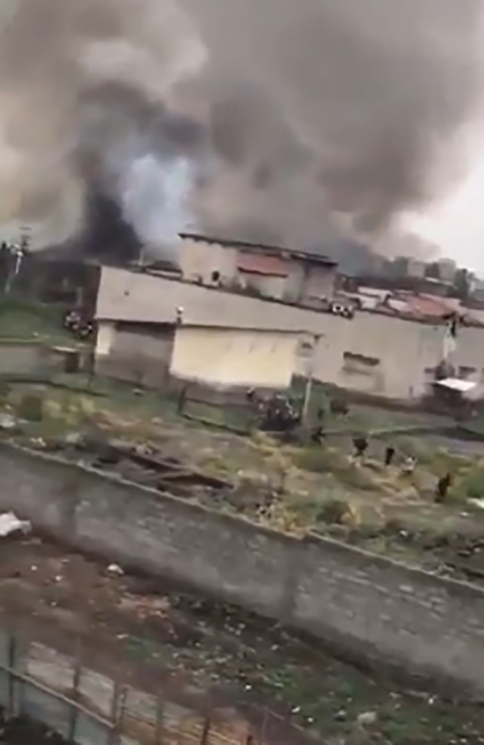 นักโทษชายหลายพันแหกคุกคองโก นักโทษชายหลายพันแหกคุกคองโก