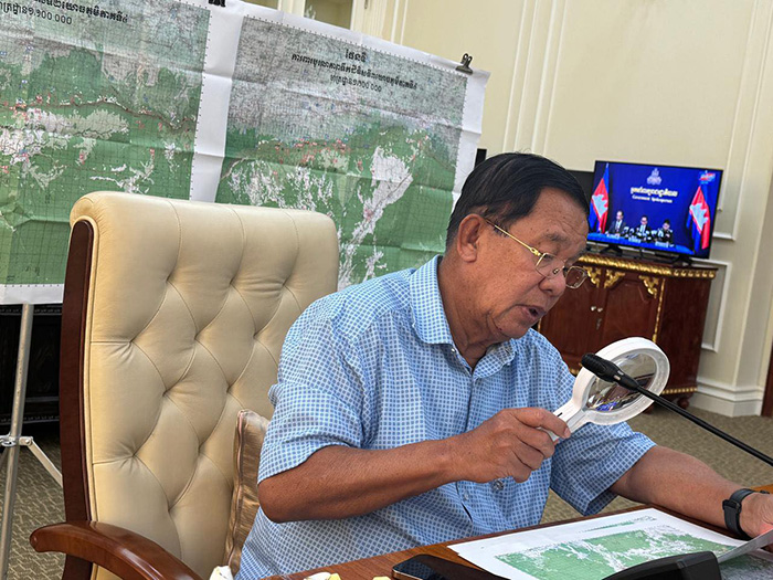 ฮุน เซน โต้ข่าวหนีไปจีน ฮุน เซน โต้ข่าวหนีไปจีน