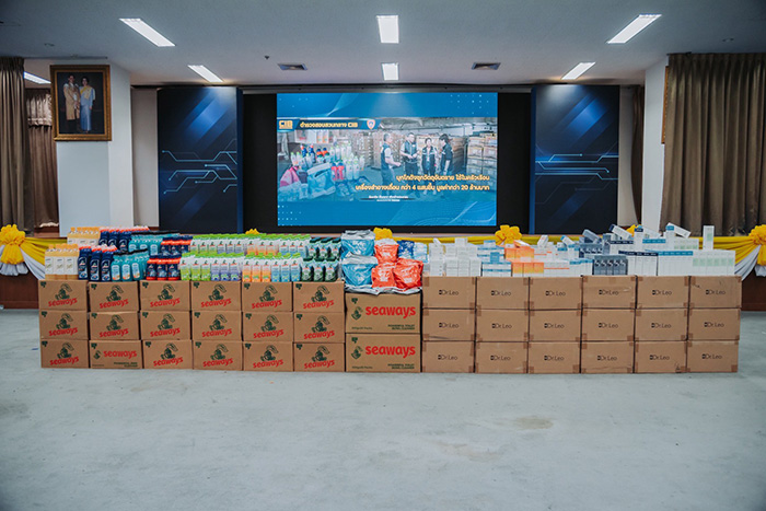 CIB อย บุกโกดังเถื่อน ยึดวัตถุอันตราย เครื่องสำอางจากจีน CIB อย บุกโกดังเถื่อน ยึดวัตถุอันตราย เครื่องสำอางจากจีน