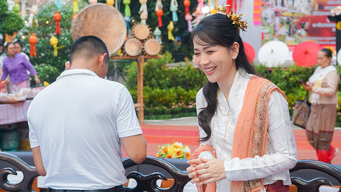 เปิดวาร์ป ผอ.พีช ศรประภา สิริภัทรวิช โรงเรียนสตรีศรีสุริโยทัย เปิดวาร์ป ผอ.พีช ศรประภา สิริภัทรวิช โรงเรียนสตรีศรีสุริโยทัย