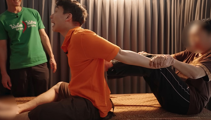 อังเคิลโรเจอร์ มาไทยไม่มีธรรมดา อังเคิลโรเจอร์ มาไทยไม่มีธรรมดา