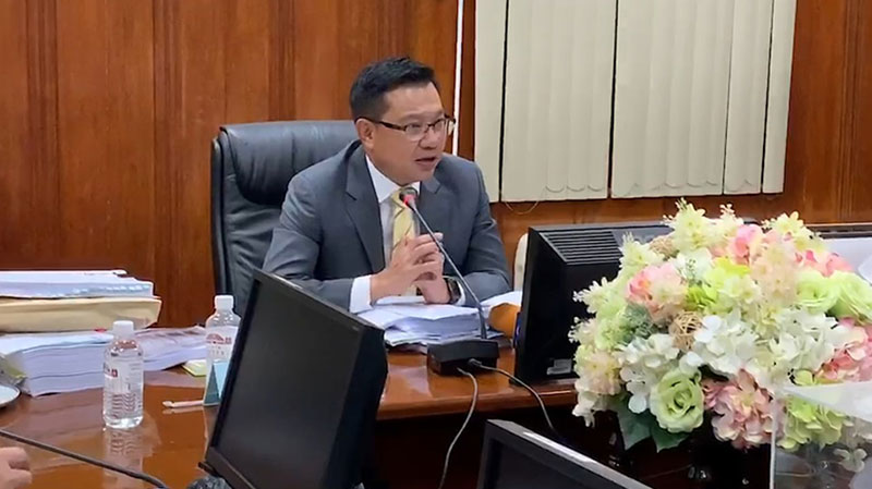 บอร์ดรถไฟ บอร์ดรถไฟ