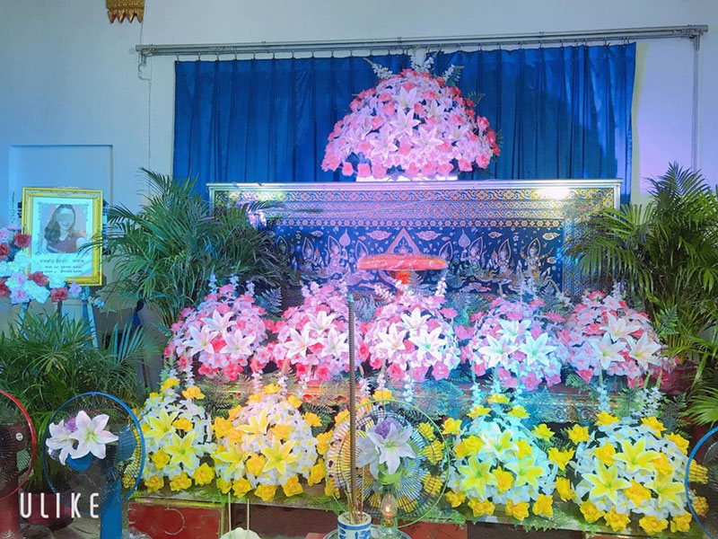 สาวตายหลังซื้อยากินเอง สาวตายหลังซื้อยากินเอง