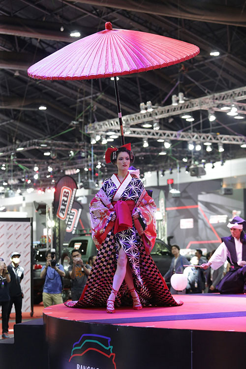 การแสดงนินจา การแสดงนินจา