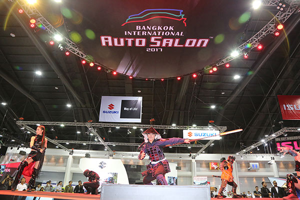 การแสดงนินจา การแสดงนินจา