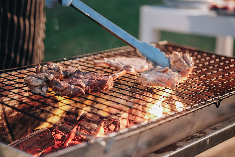 หนุ่ม 16 เสพติดปิ้งย่าง หนุ่ม 16 เสพติดปิ้งย่าง