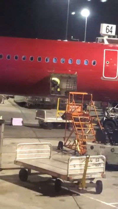 จนท.สัมภาระสุดชุ่ย จนท.สัมภาระสุดชุ่ย