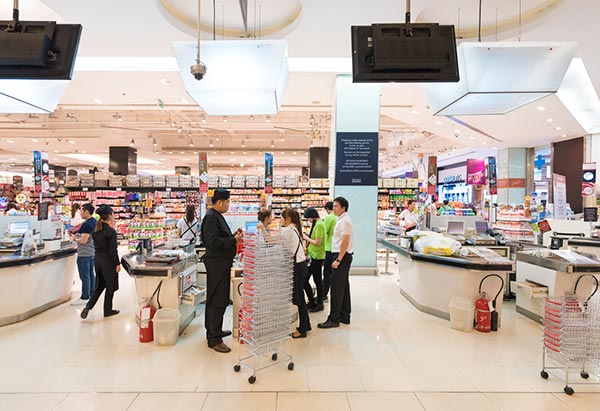 6 วิธีเลือกช่องคิวจ่ายเงินที่ซูเปอร์มาร์เกต 6 วิธีเลือกช่องคิวจ่ายเงินที่ซูเปอร์มาร์เกต