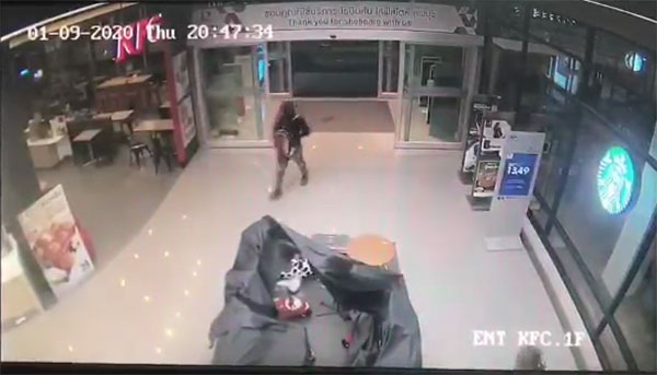 สรรเสริญฮีโร่ ธีระฉัตร สรรเสริญฮีโร่ ธีระฉัตร