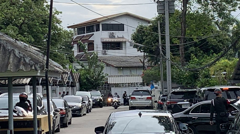 บิ๊กป้อม บิ๊กป้อม