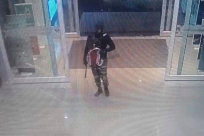 โจรปล้นร้านทอง โจรปล้นร้านทอง