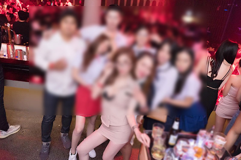 สาวจัดปาร์ตี้วันเกิด สาวจัดปาร์ตี้วันเกิด