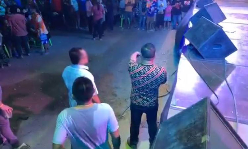 ทีมเจ้าภาพ ทีมเจ้าภาพ