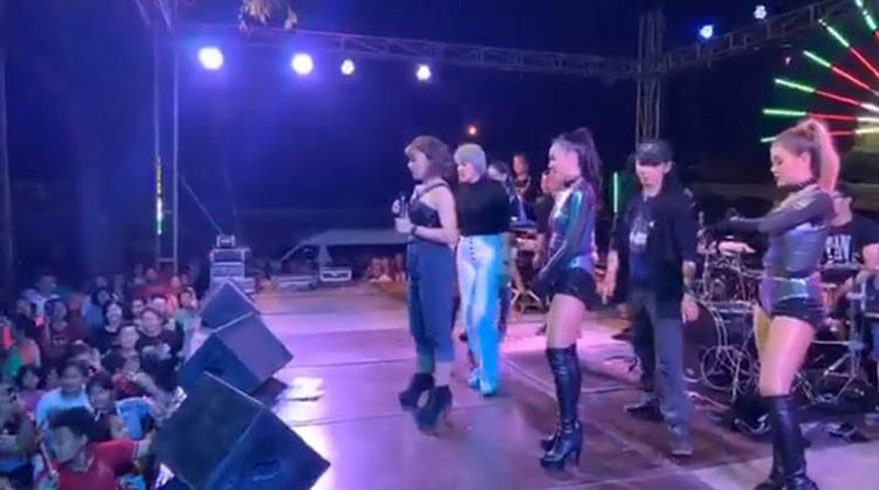 ทีมเจ้าภาพ ทีมเจ้าภาพ