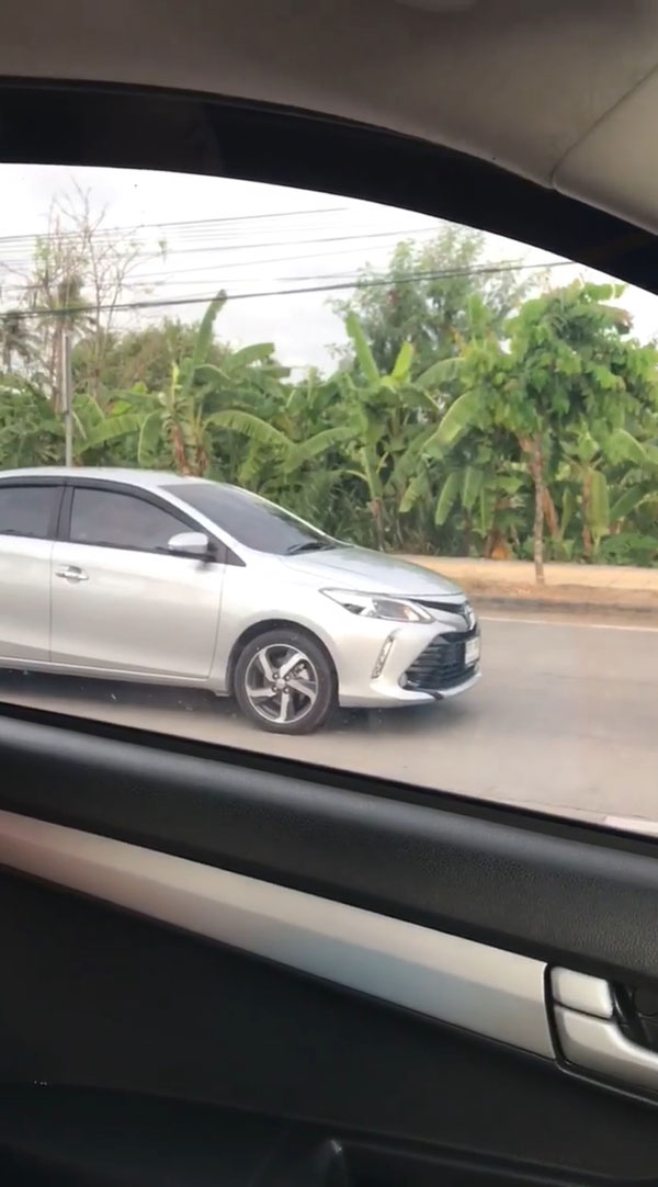 หนุ่มชุดกากี หนุ่มชุดกากี