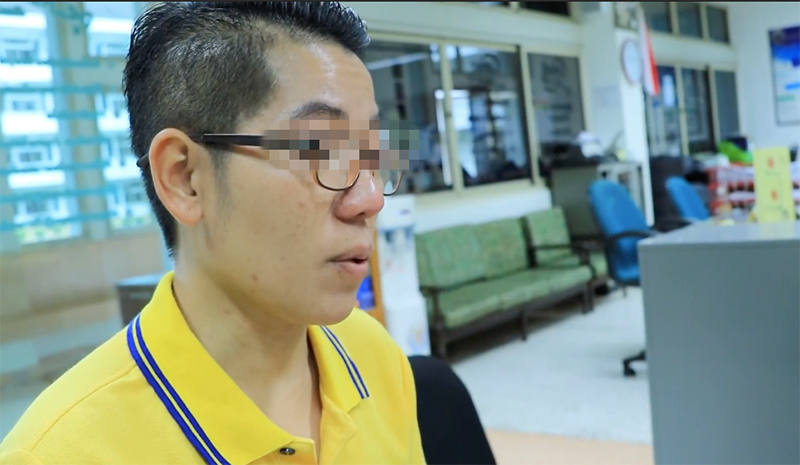 ครูสาวร้อง ครูสาวร้อง