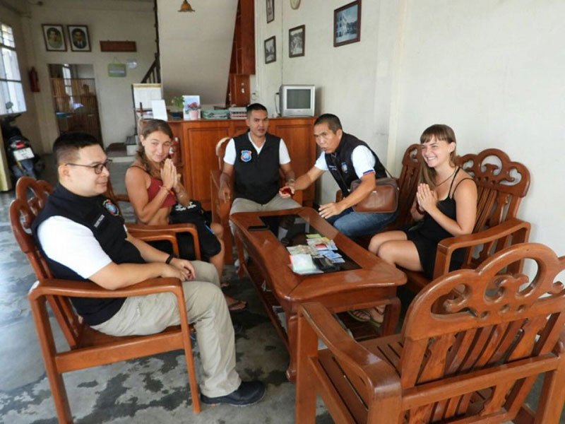 คนขับรถ 2 แถว คนขับรถ 2 แถว