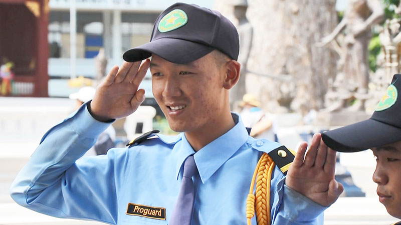 รปภ. หนุ่ม รปภ. หนุ่ม