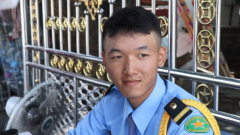 รปภ. หนุ่ม รปภ. หนุ่ม