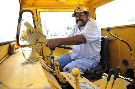 เอลฟิน สตรีท คิง รถกวาดขยะ เอลฟิน สตรีท คิง รถกวาดขยะ