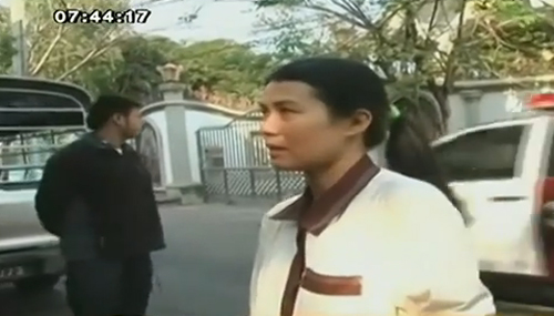 สาวยาคูลท์ โดนลัก จยย. สาวยาคูลท์ โดนลัก จยย.