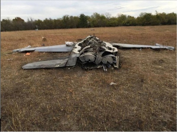 F-16 ร่อนลงจอดสำเร็จ แม้ปีกหักกลางอากาศ F-16 ร่อนลงจอดสำเร็จ แม้ปีกหักกลางอากาศ