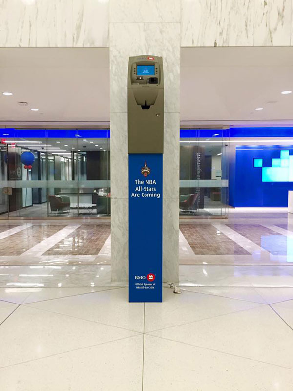 ตู้ ATM สูงปรู๊ดถึง 3 เมตร